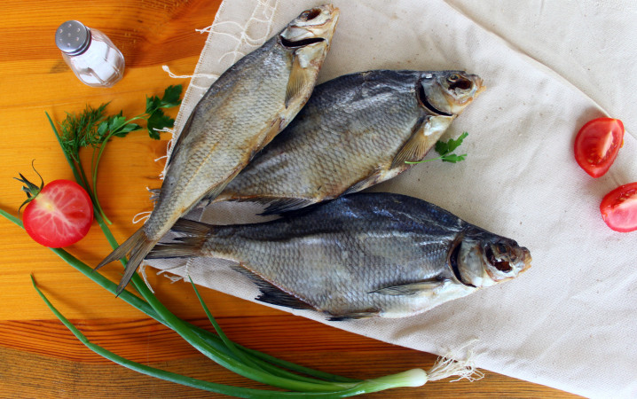 Рыба вяленая, сушёная